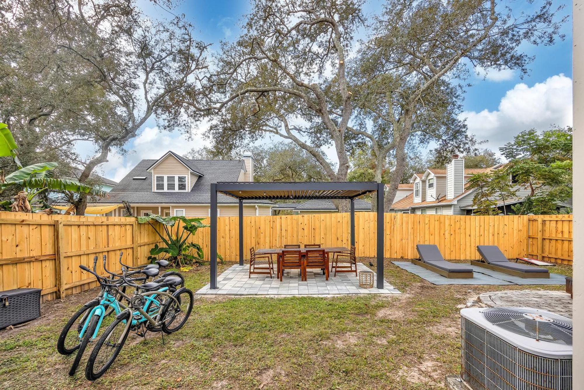 {Hidden Gem} Beach Home Blocks From Ocean +6 Bikes Jacksonville Beach Eksteriør billede