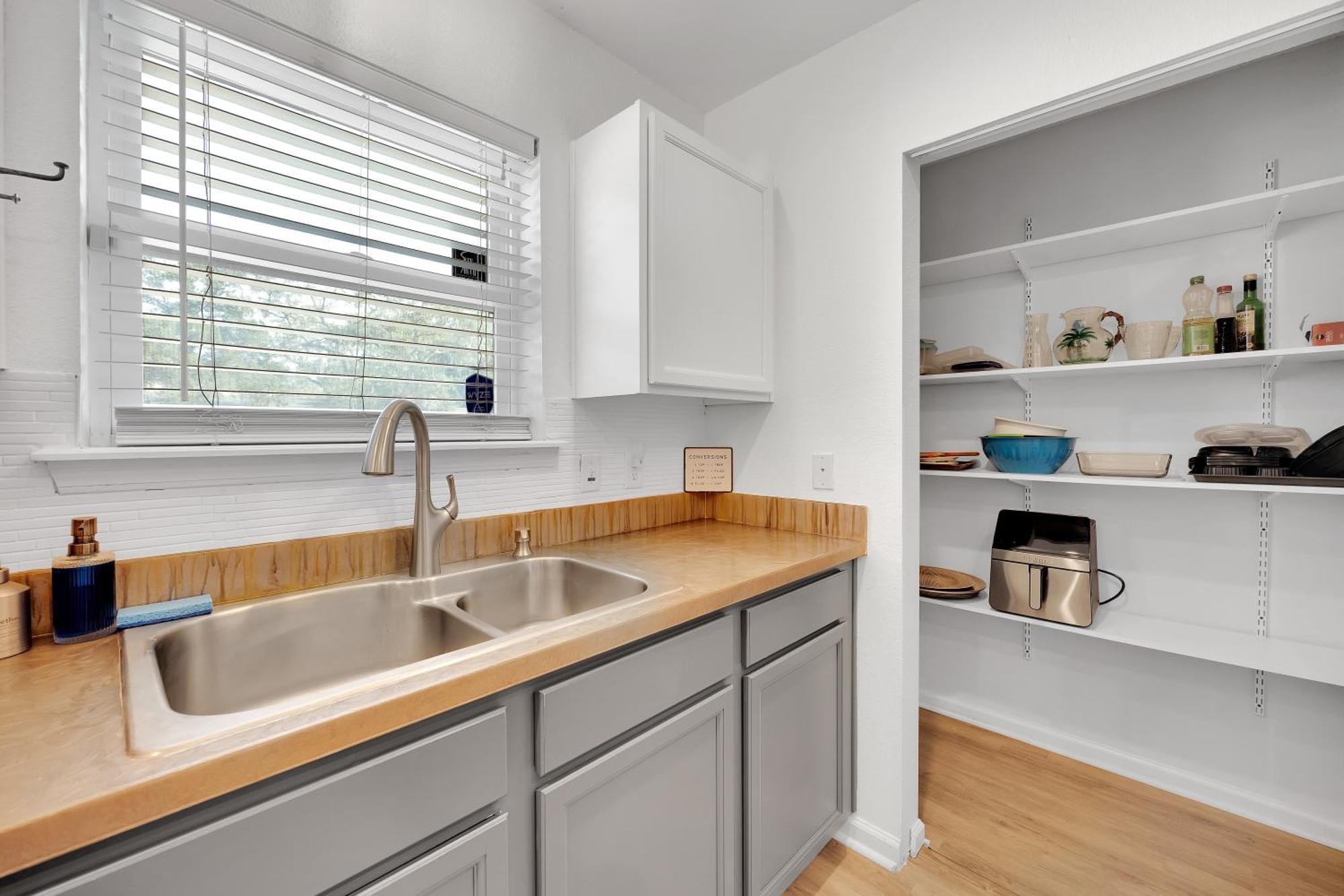 {Hidden Gem} Beach Home Blocks From Ocean +6 Bikes Jacksonville Beach Eksteriør billede